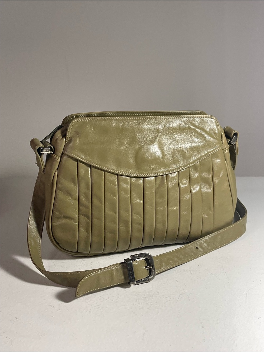 Vintage Enny Italy Olive Green Leather Shoulder Bag Pleated Ruched Accordion 80s